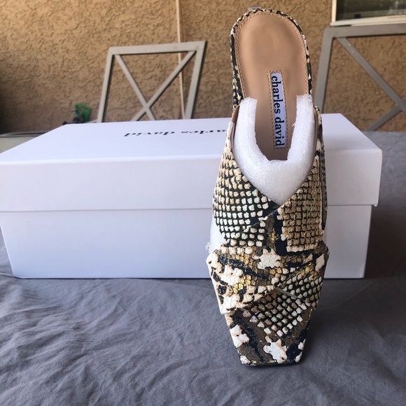 Charles David Buzzer Open Toe Heal - Picture 7 of 7